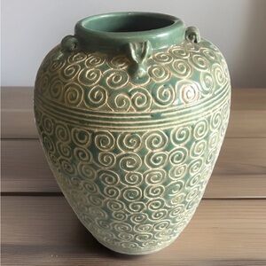 Art Pottery Ethnic Theme Vase Green Scroll Swirl Designs Decorating Home